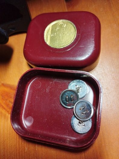 cufflinks