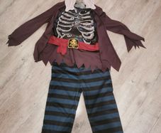 Halloween Costumes 7-8yrs