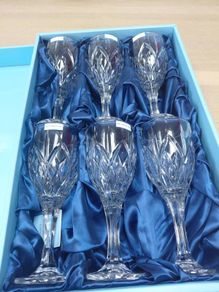 6 Wine glasses