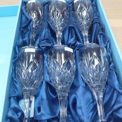 6 Wine glasses
