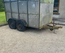 trailier cattle trailer
