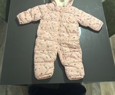 Baby Gap winter suit never been used