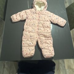 Baby Gap winter suit never been used