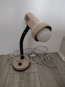 Flexible table lamp