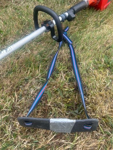 hedge strimmer