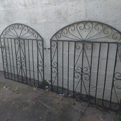Pair wrought iron gates