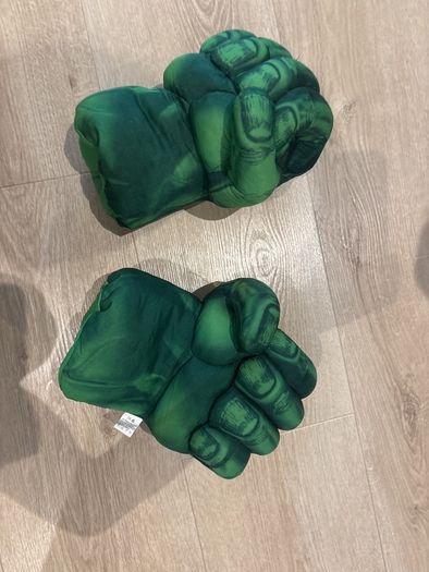 Hulk Hands