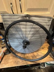 DT Swiss R470 wheelset