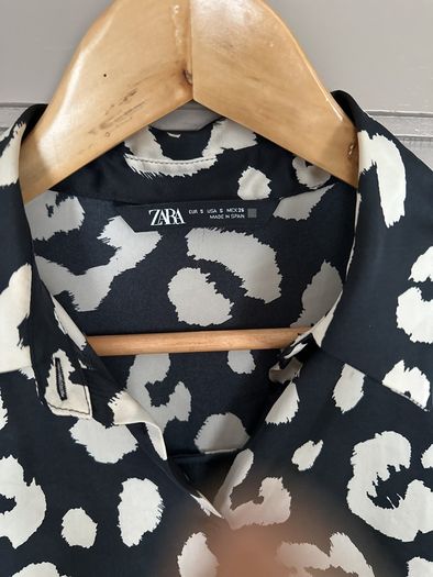 Zara silky black-nude print shirt (S)