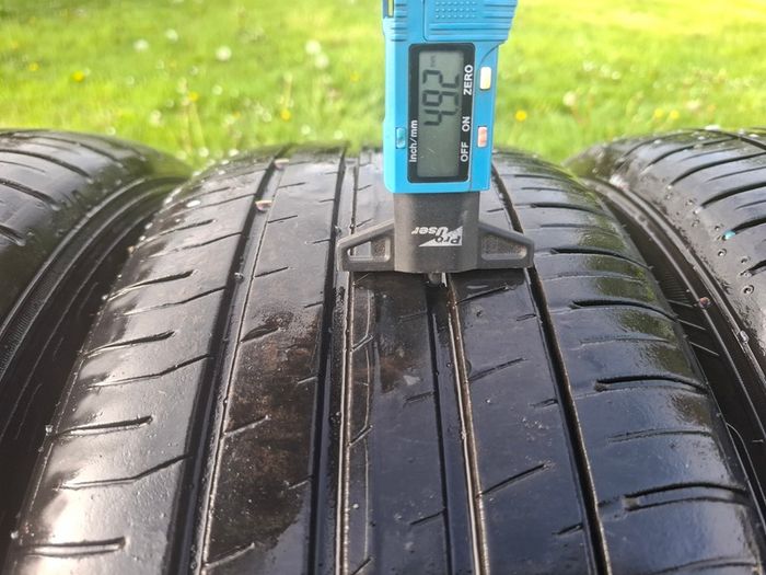 16" Genuine Vw Alloys with tyres