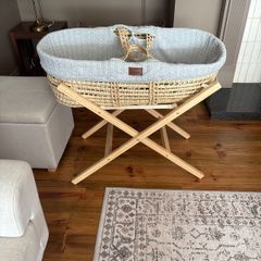 Little green sheep Moses basket