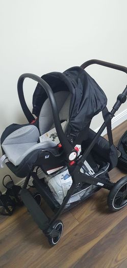 Brand new baby travel system