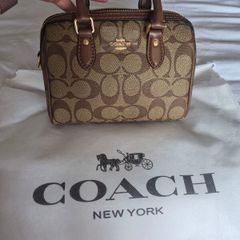 Coach style bag