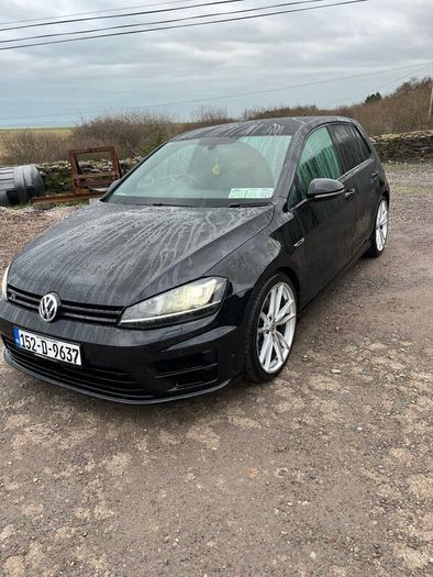 Volkswagen golf r