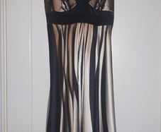 Beautiful Villa dress Medium