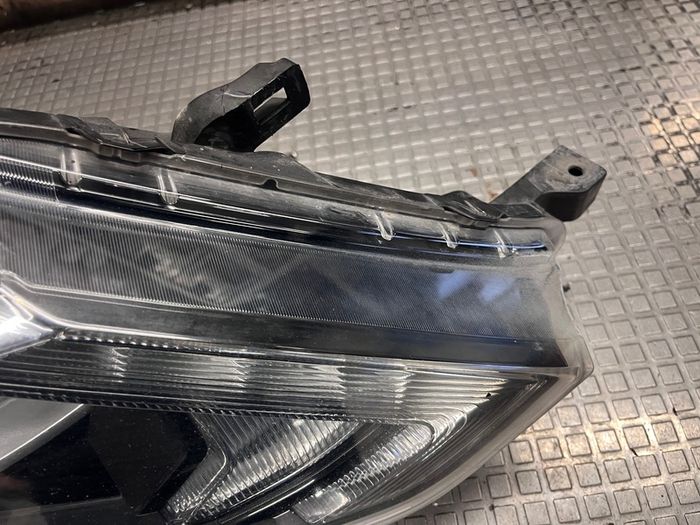 qashqai headlight