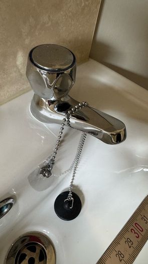 Bathroom Pedestal Basin / Sink with Taps