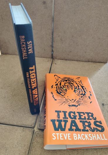 Tiger Wars by Steve Backshall Hardback with Dustjacket 2012 Near Fine Condition