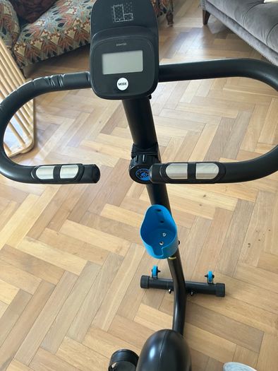 Great excercise bike with adjustable resistance