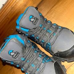 kids sneakers