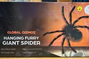 Hanging Furry giant spider