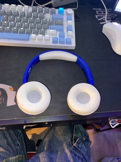 headphones