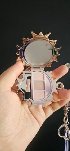 Flower Knows Knight Unicorn Eyeshadow and Charm in 02 Dreamy Lilac