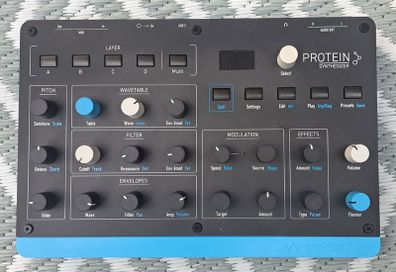 Waldorf Protein wavetable synth