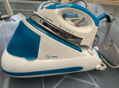 Quest 2600W Steam Generator Iron High Power Steam Station