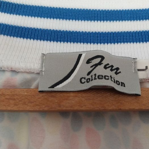 V neck Top UK 14 or Large