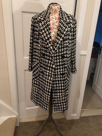 coat Bnwt designer brand Manuela Riva size 42. 12/14