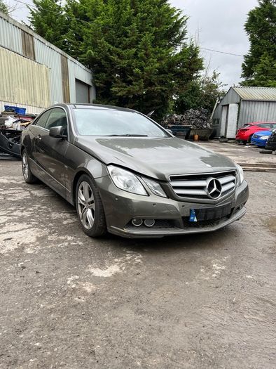Breaking Mercedes e220cdi coupe w207 786 2011