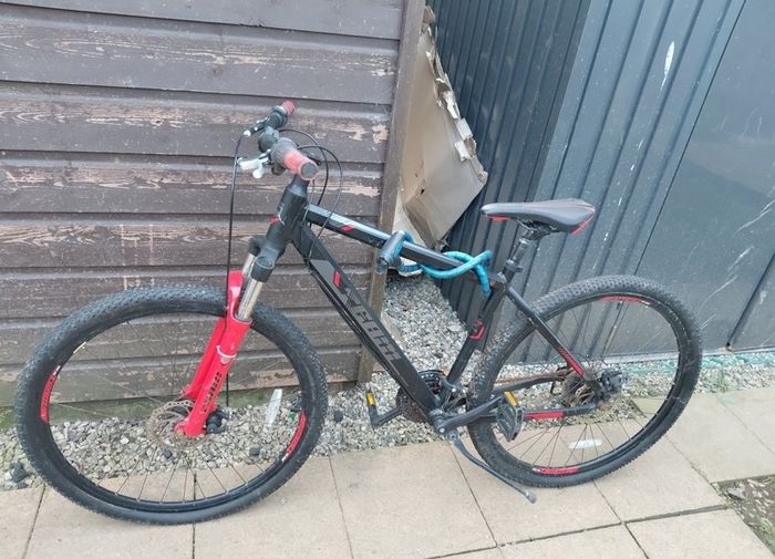 mountain bike (used) 28"