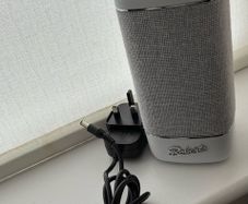 Roberts Beacon 310 Portable Bluetooth Speaker White