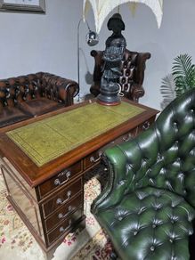 chesterfield desk