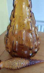 Beautiful 1960s retro lozenge shaped pattern amber coloured Empoli bottle