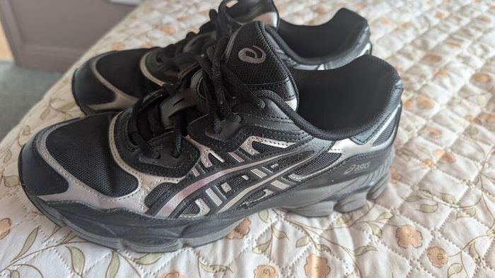 Asics Gel NYC size uk 8.5