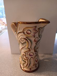Wade gotic jug