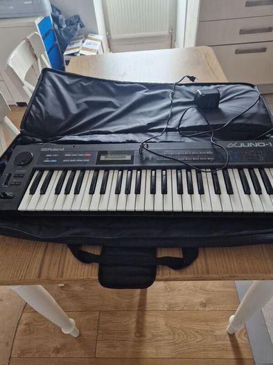 Roland Alpha Juno 1