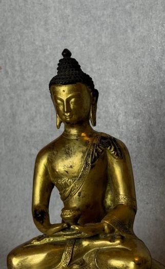 Amitabha  Buddha - Gilt Bronze,Signed
