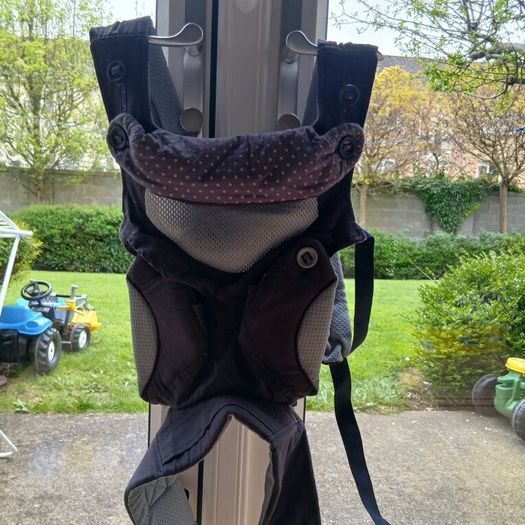 baby carrier