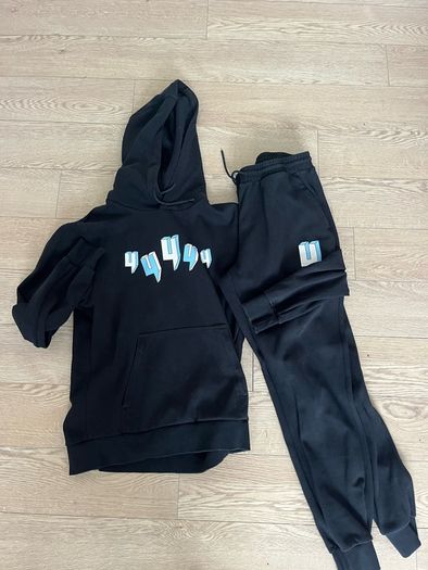 Yelir world tracksuit