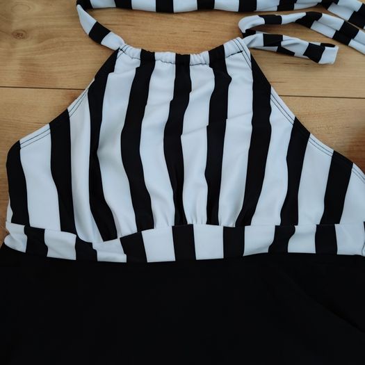 Striped Crisscross Tie Backless Bikini Swimsuit/Beach Dress