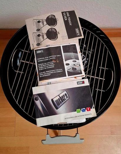 Weber 47cm Compact Kettle Charcoal BBQ + extras