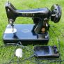 Vintage Singer  Electric Sewing Machine 1950s -Classic Black Enamel (still works) Image 6