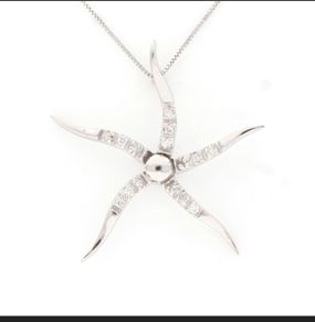 Brand new diamond necklace with pendant RRP 1599