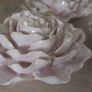 Three pieces of ceramic flowers Image 2