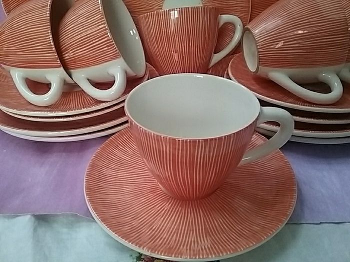 Eighteen Piece Breakfast Cup Teaset