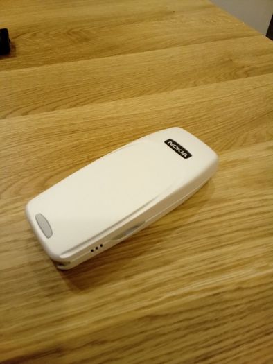 Nokia 3330/ 3310 (Sim free unlocked)