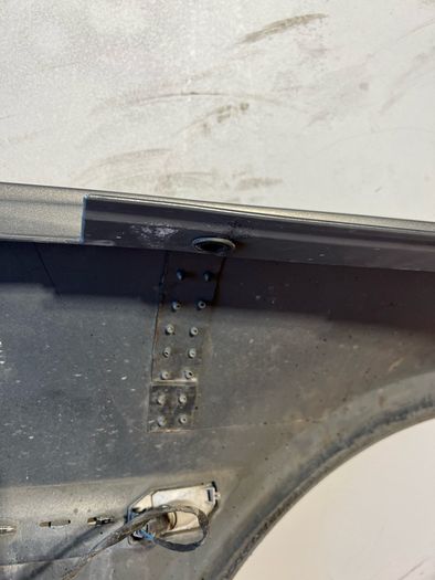 BMW 6 series E63 Front left Fender 440/7 wing 2008